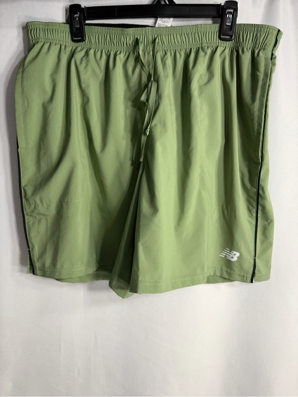 New Balance mens  Sage Green Drawstring Athletic Shorts  size  XL